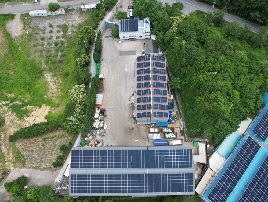 울산 이로운홀딩스 태양광발전소 (250kW) (루프탑 태양광) - 솔라플레이 시공실적